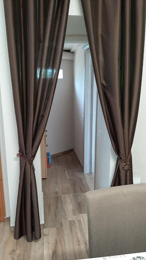 דירות Penna San Giovanni Casa Paolina מראה חיצוני תמונה